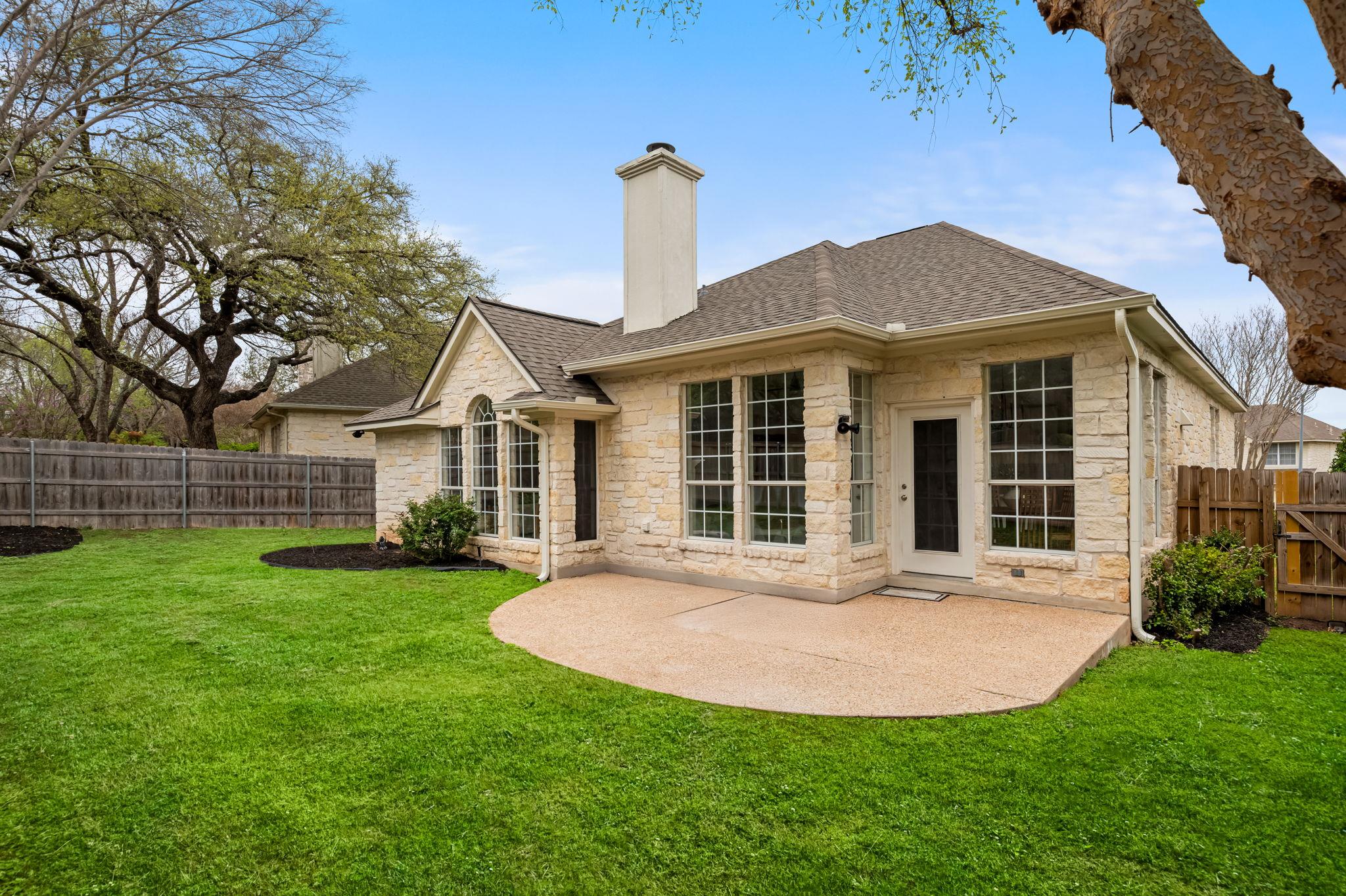 4015 Sable Oaks DR