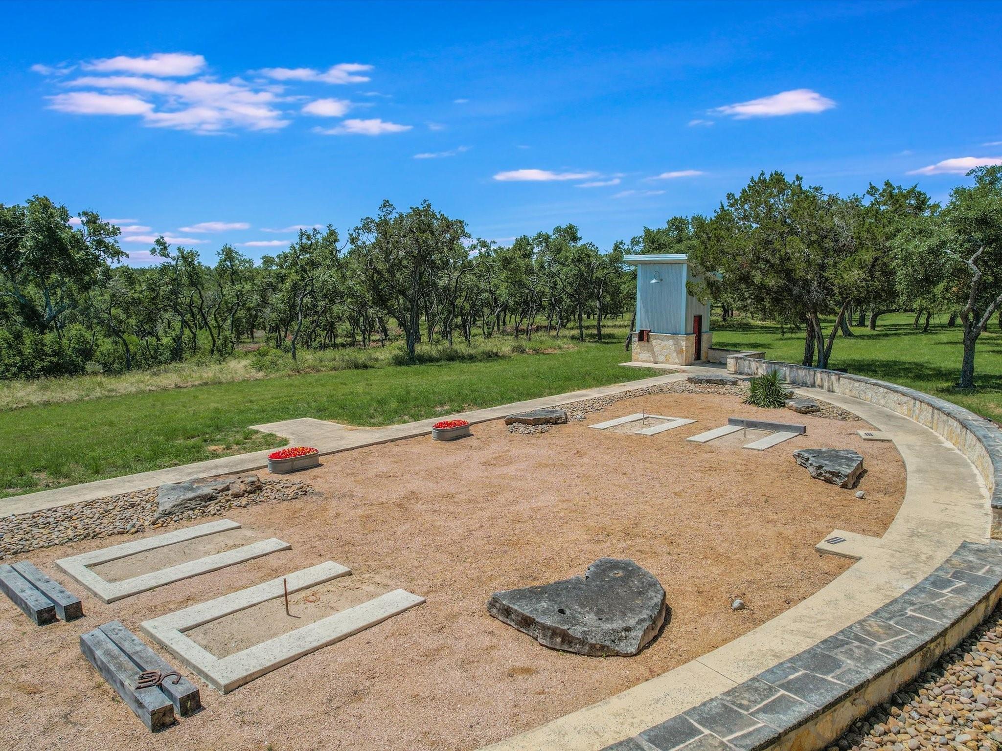 453 LONE MAN MOUNTAIN RD