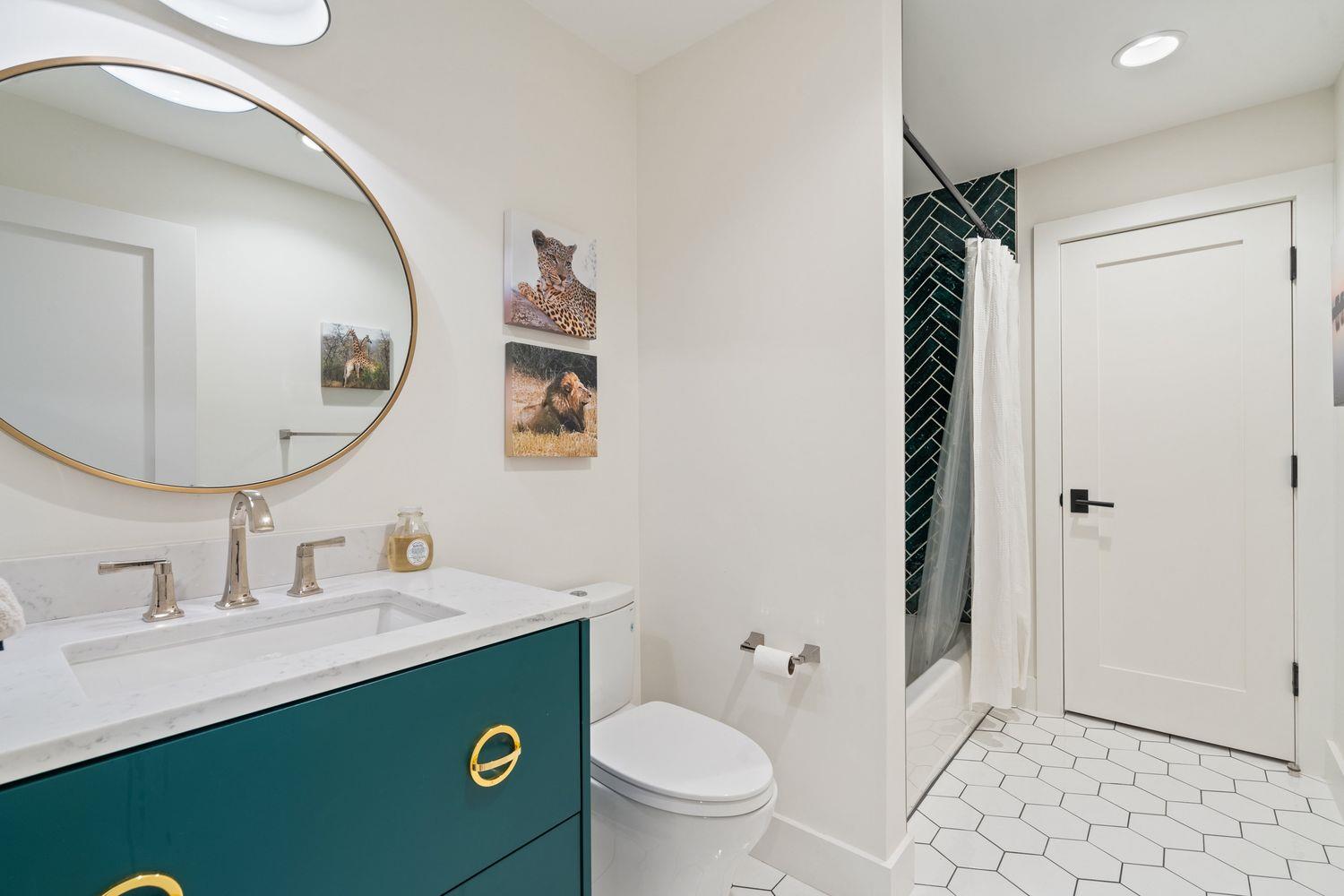 2300 Barton Creek BLVD # 4