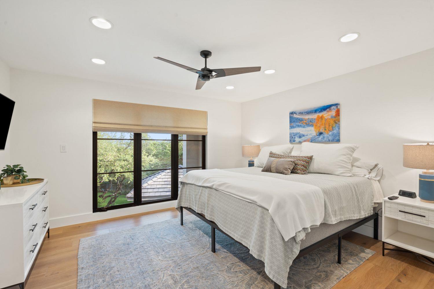 2300 Barton Creek BLVD # 4