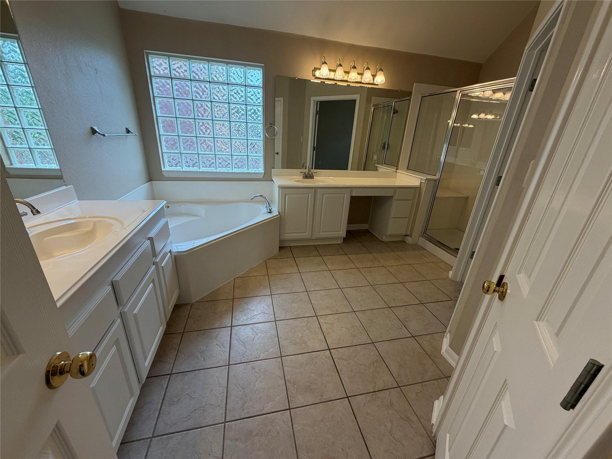 8413 Sea Ash CIR