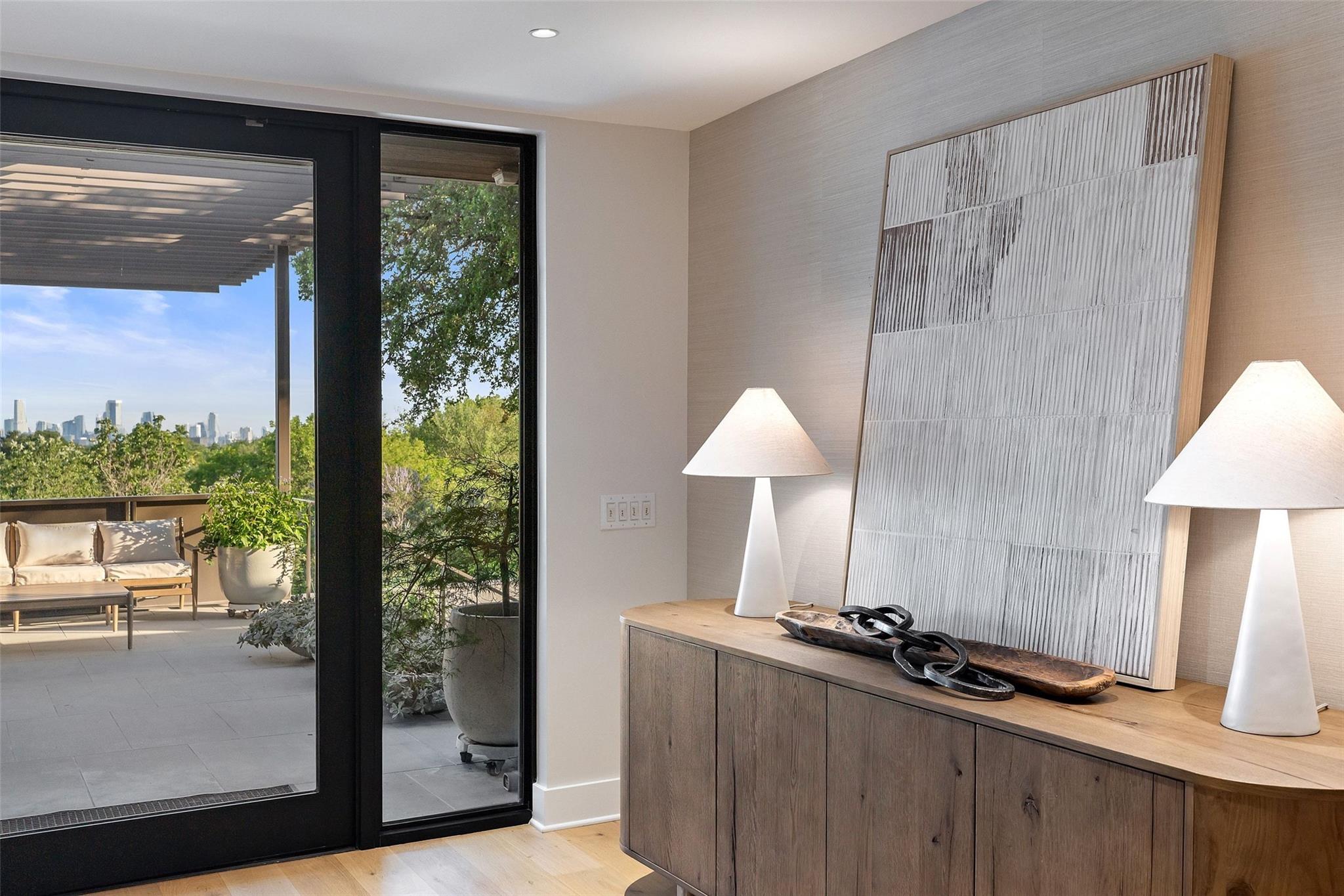 4906 Balcones DR