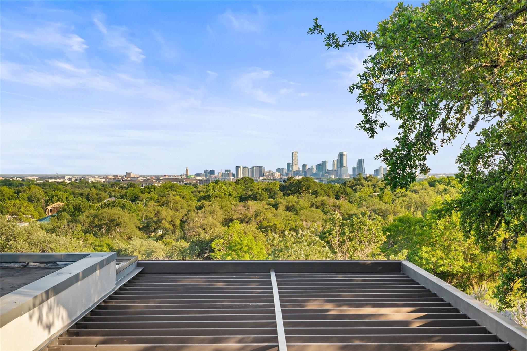 4906 Balcones DR