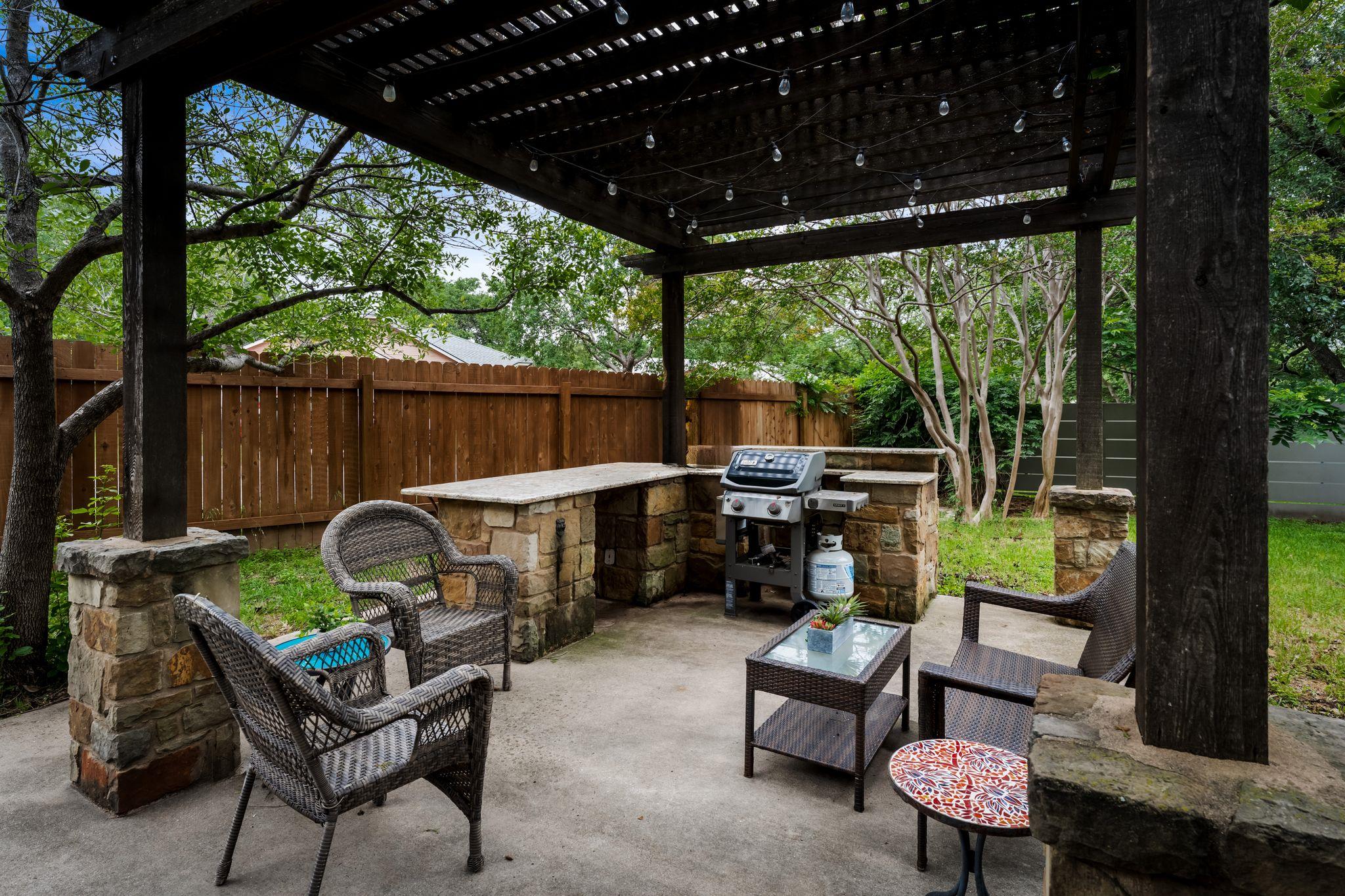 11600 Parkfield DR
