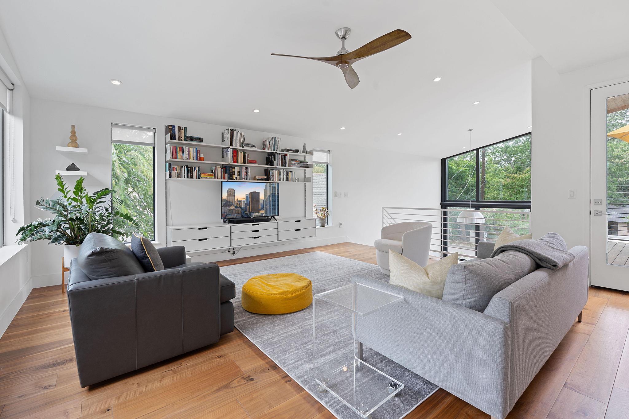 1605 Chelsea LN # 2 Unit: 1 & 2