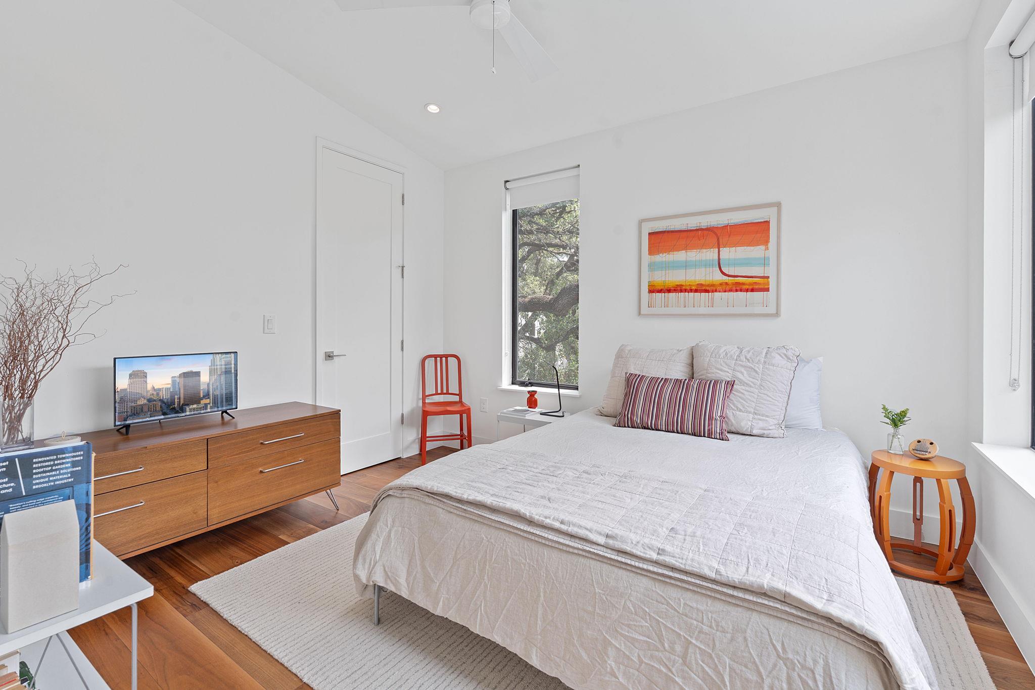 1605 Chelsea LN # 2 Unit: 1 & 2