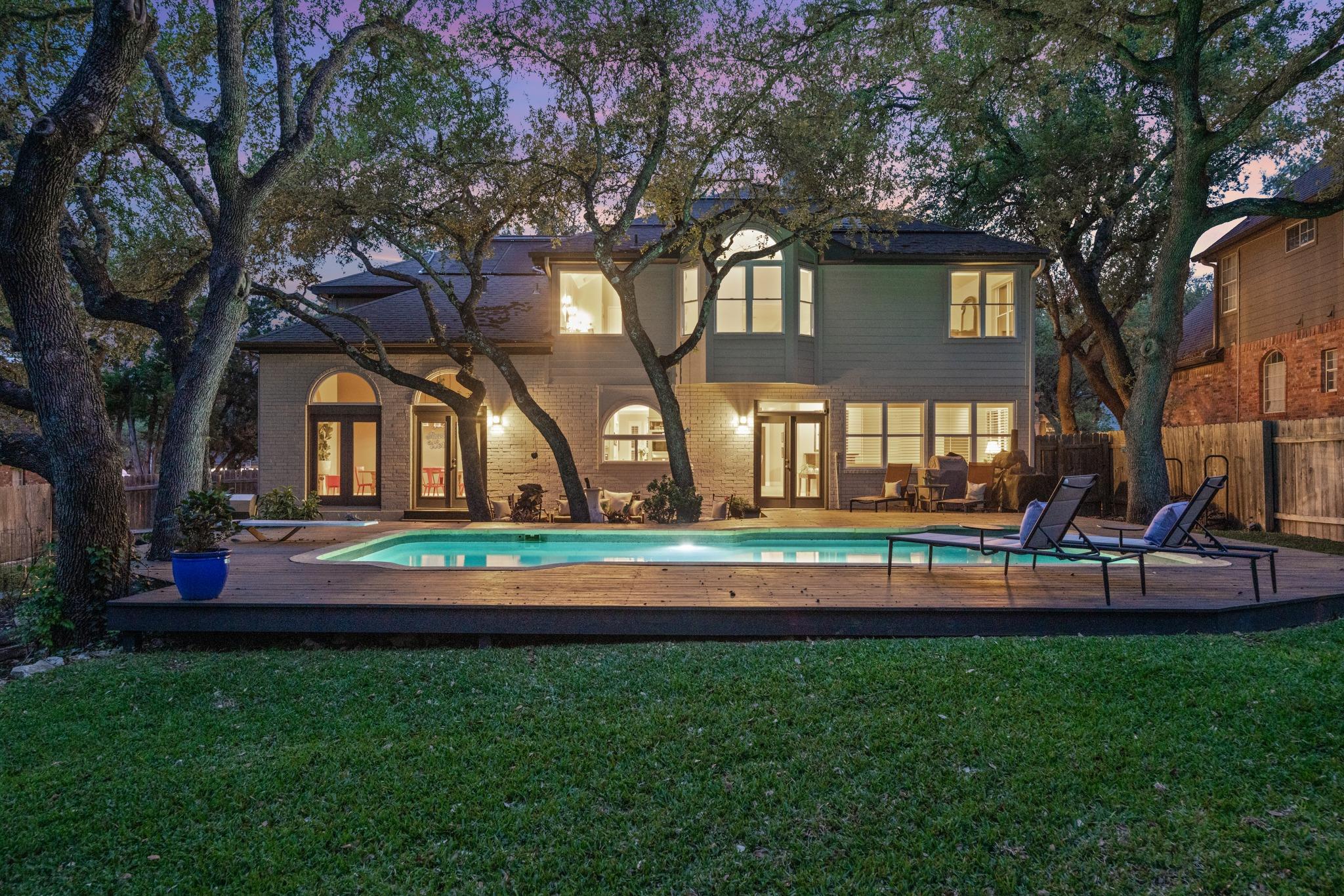 10080 Circleview DR
