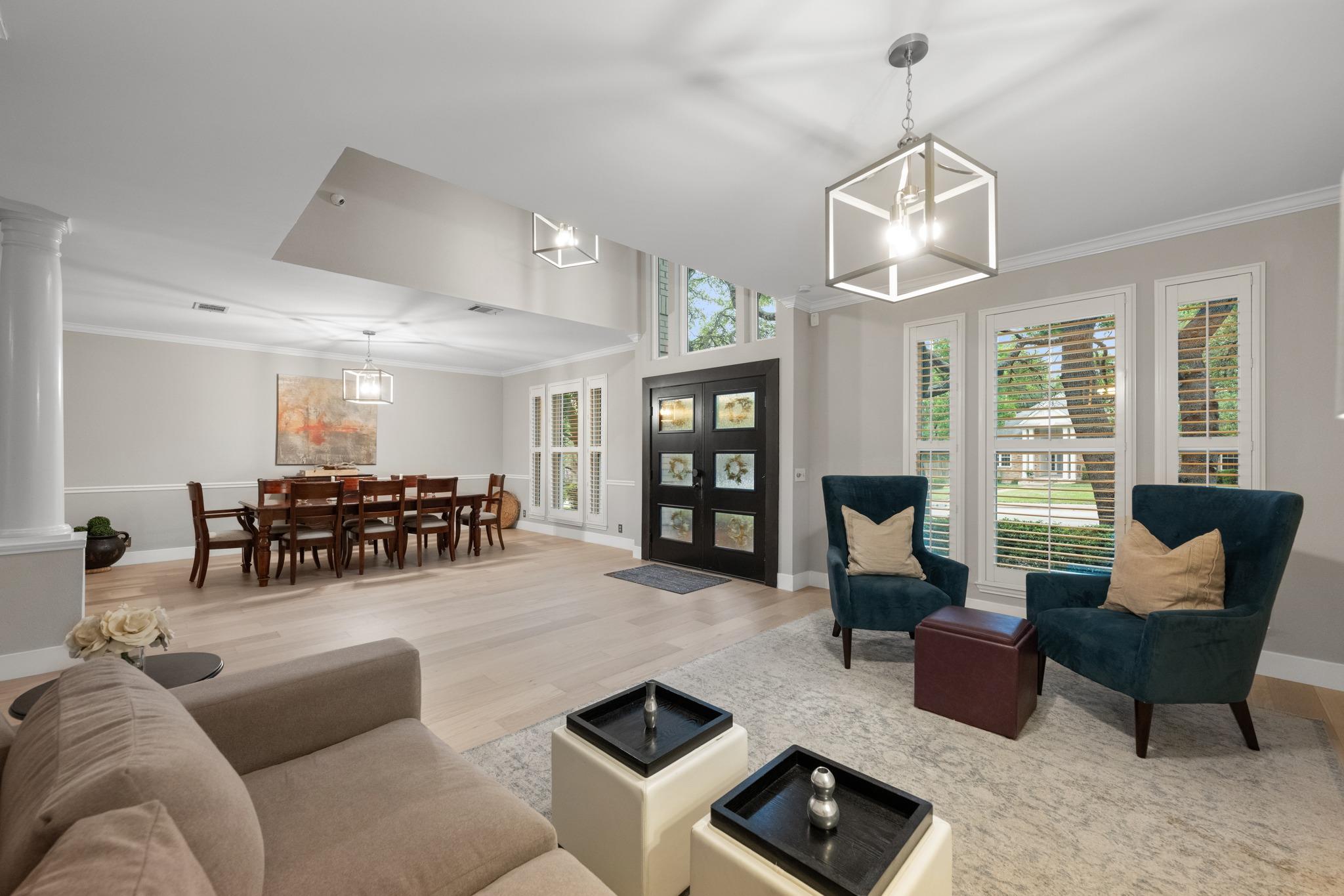 10080 Circleview DR