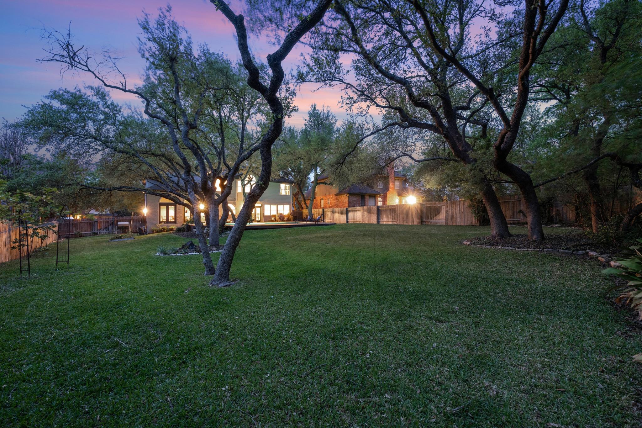 10080 Circleview DR