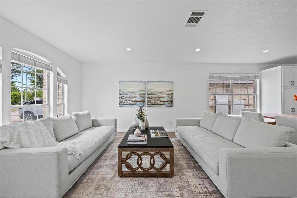 3603 Windhill LOOP
