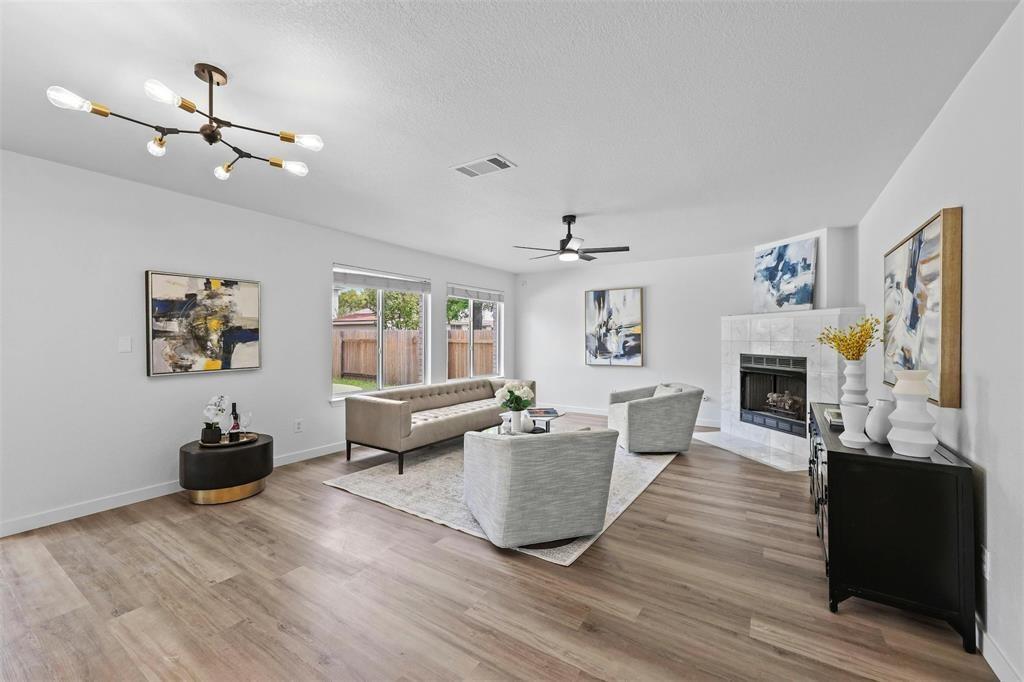 3603 Windhill LOOP