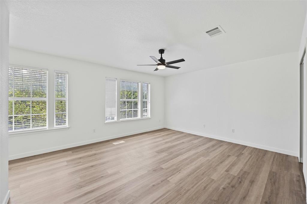 3603 Windhill LOOP