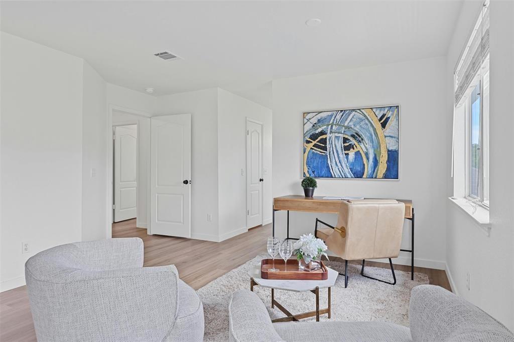 3603 Windhill LOOP