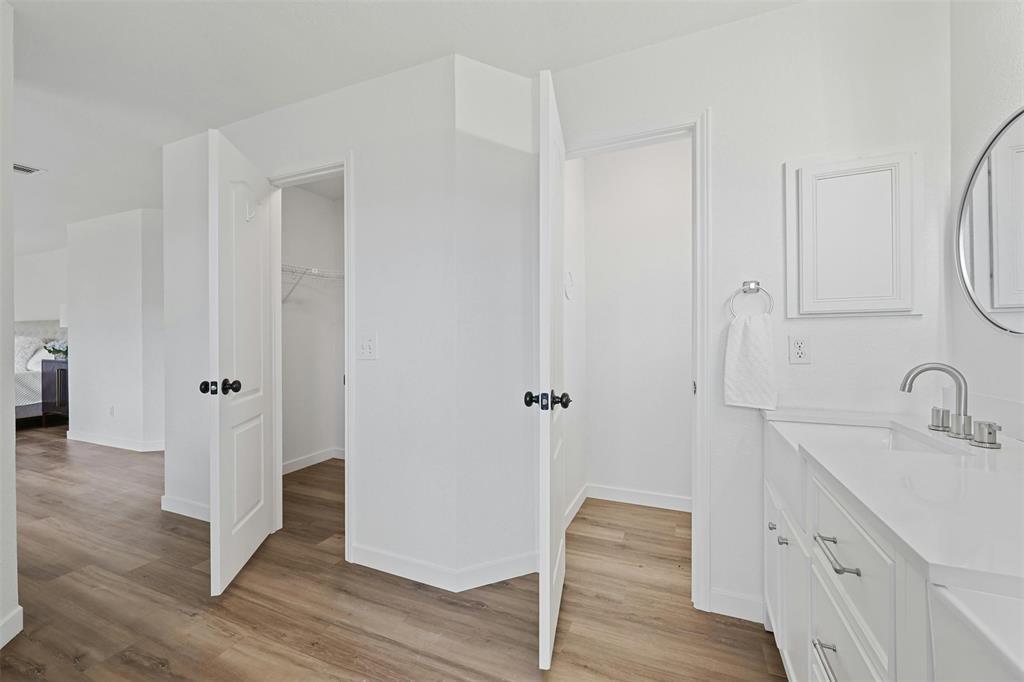 3603 Windhill LOOP