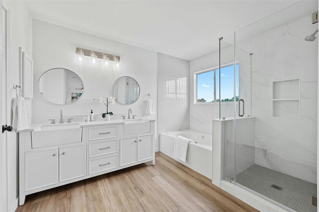 3603 Windhill LOOP