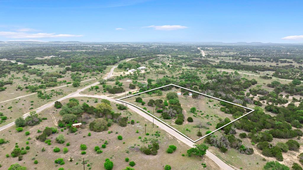 107 Estates DR