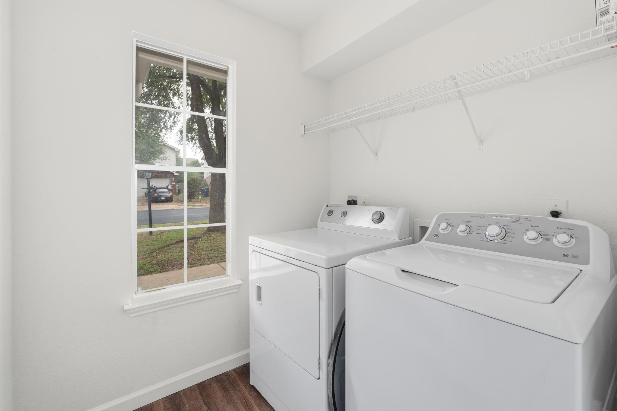 11207 Canterbury Tales LN