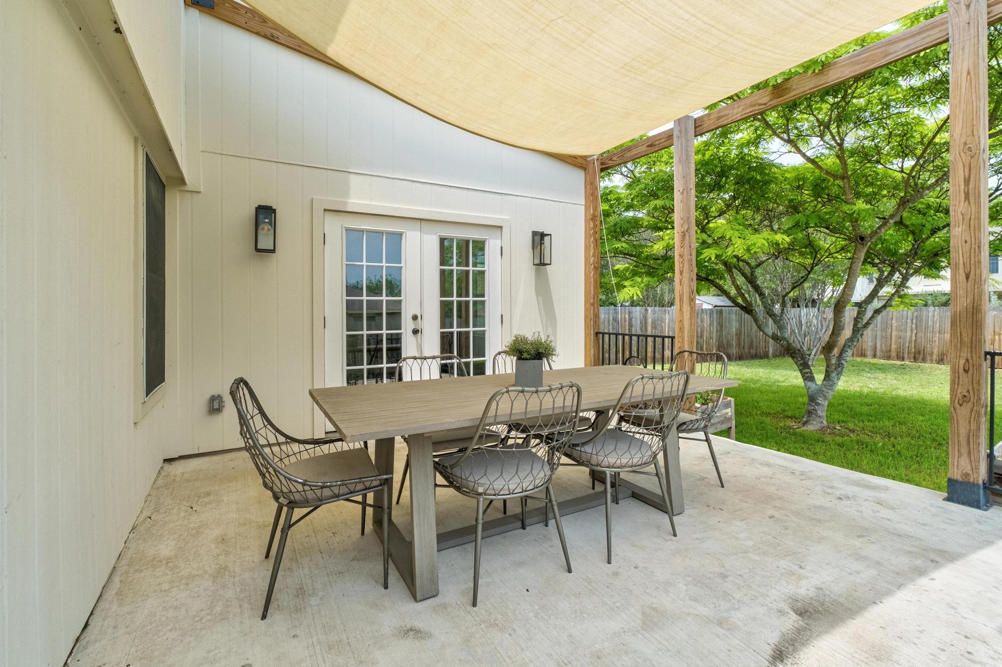11207 Canterbury Tales LN