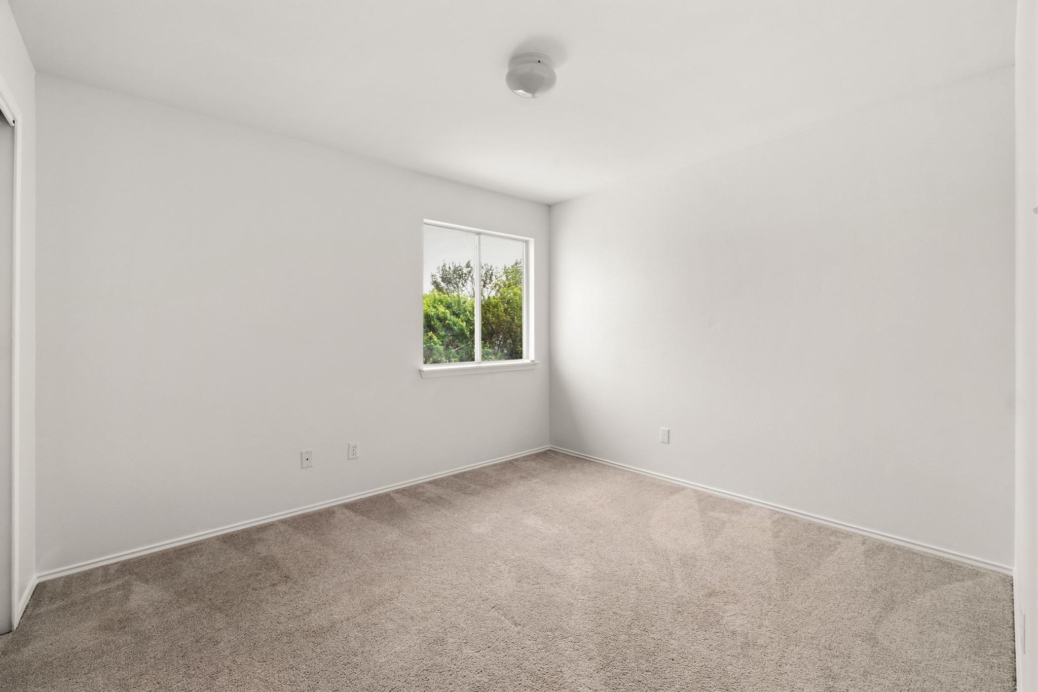 11207 Canterbury Tales LN