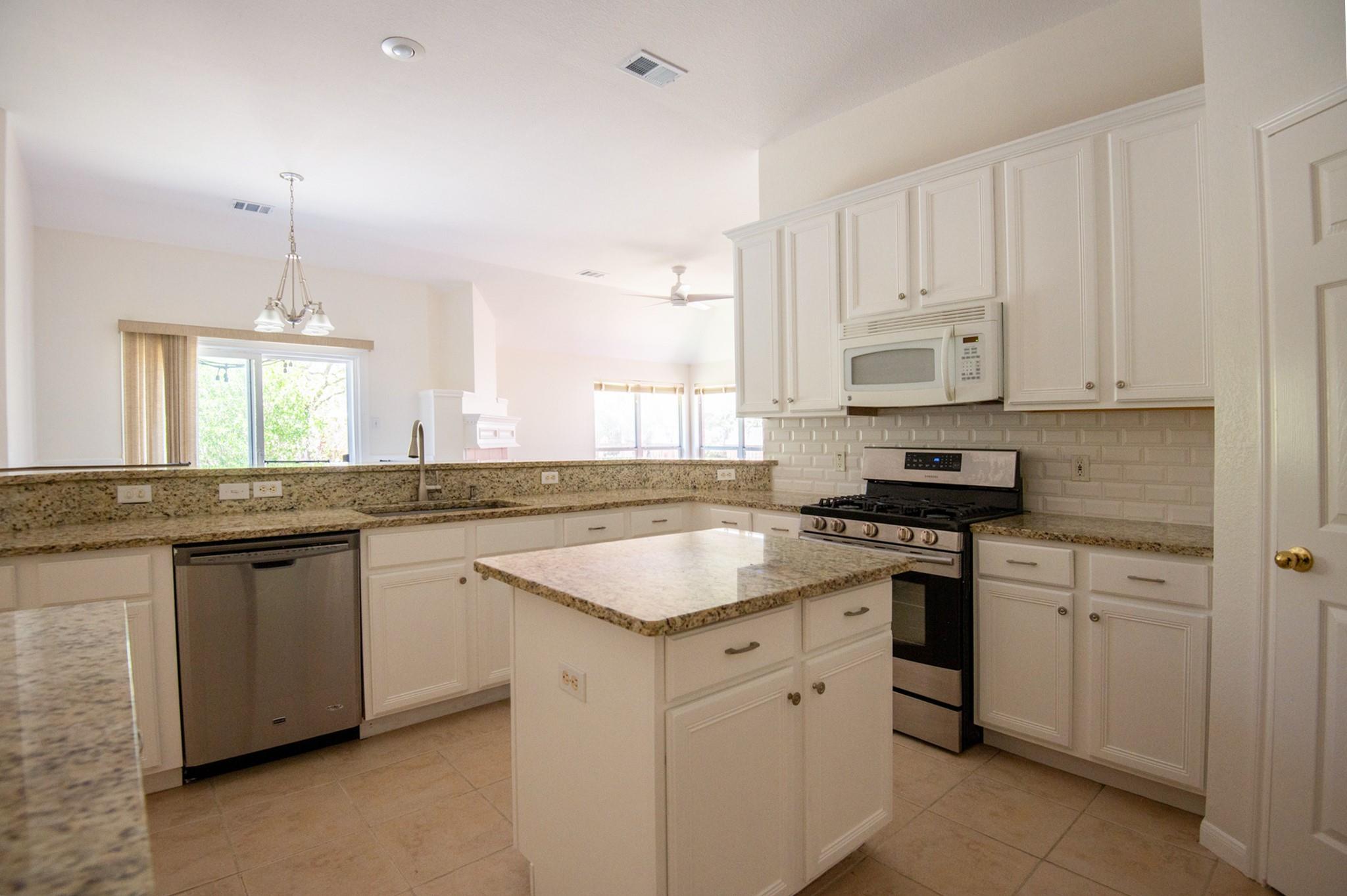 2449 RICK WHINERY DR
