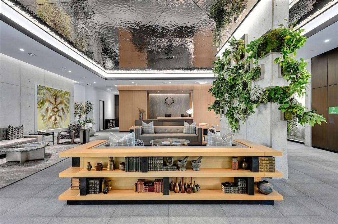 1211 W Riverside DR # 7A