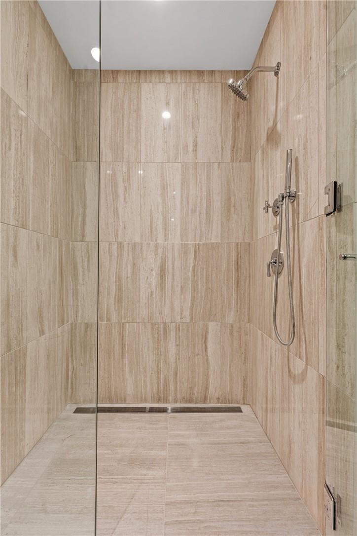 1211 W Riverside DR # 7A