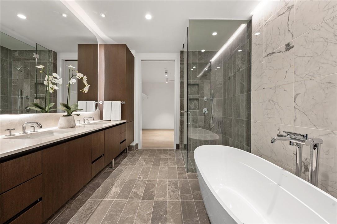 1211 W Riverside DR # 7A