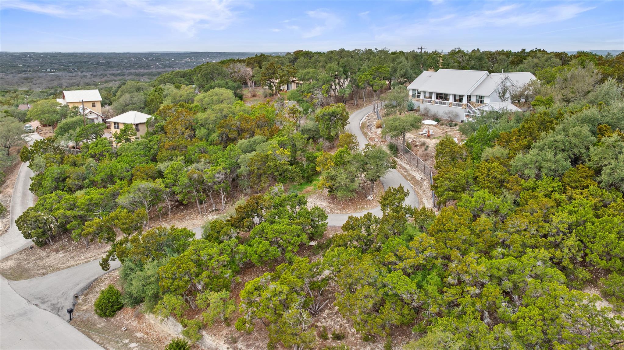 114 Crest View DR