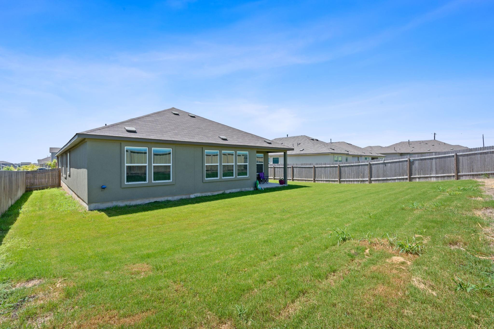 656 Silver Springs BND