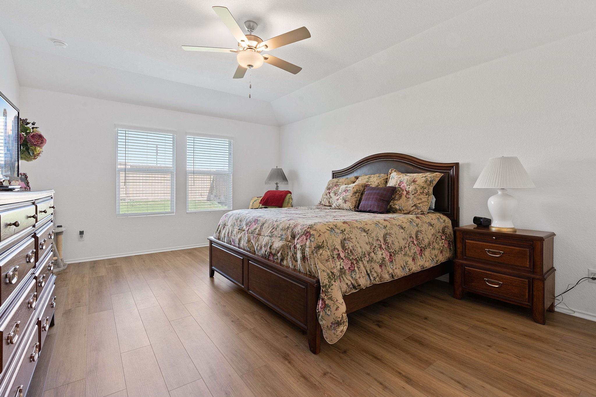 656 Silver Springs BND