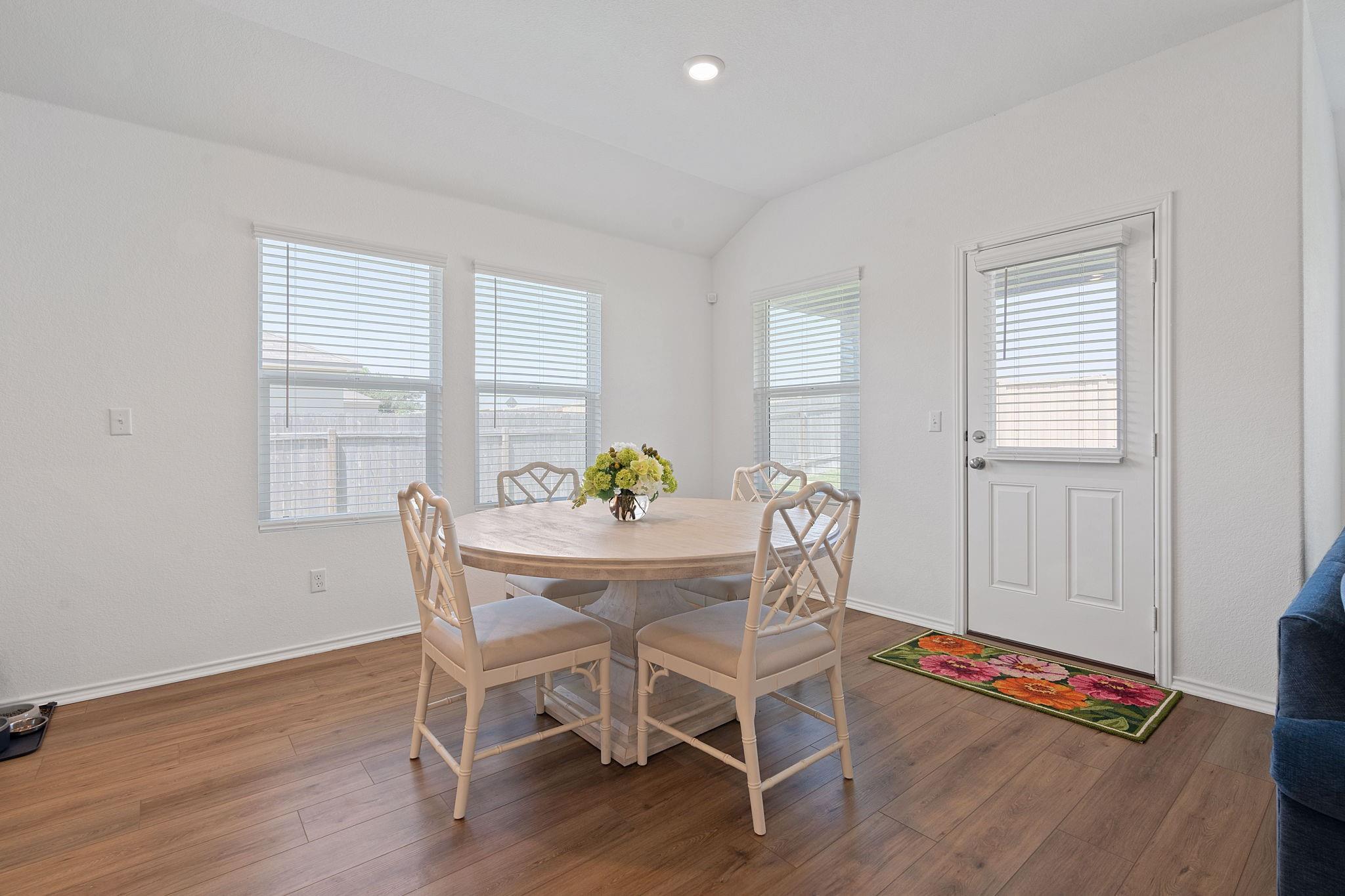 656 Silver Springs BND