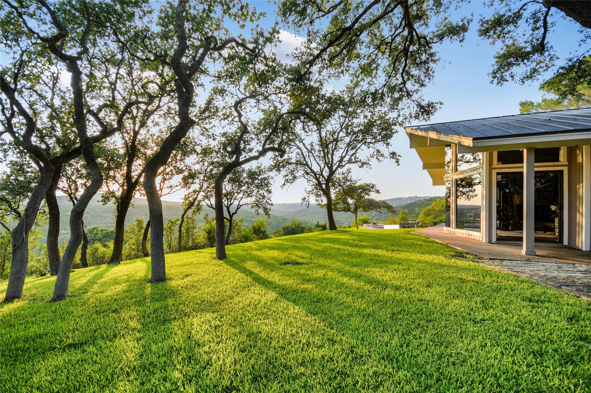 2200 CERCA VIEJO WAY