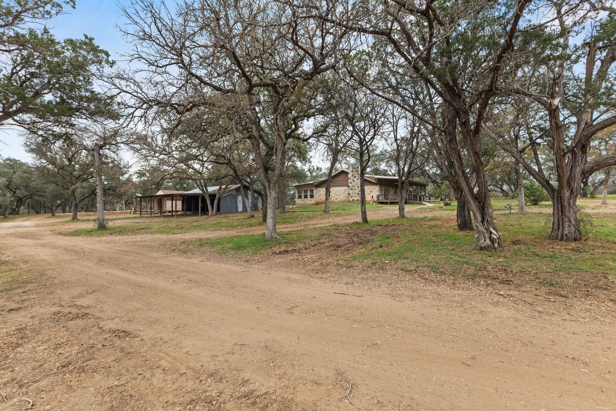 122 Winding Creek RD