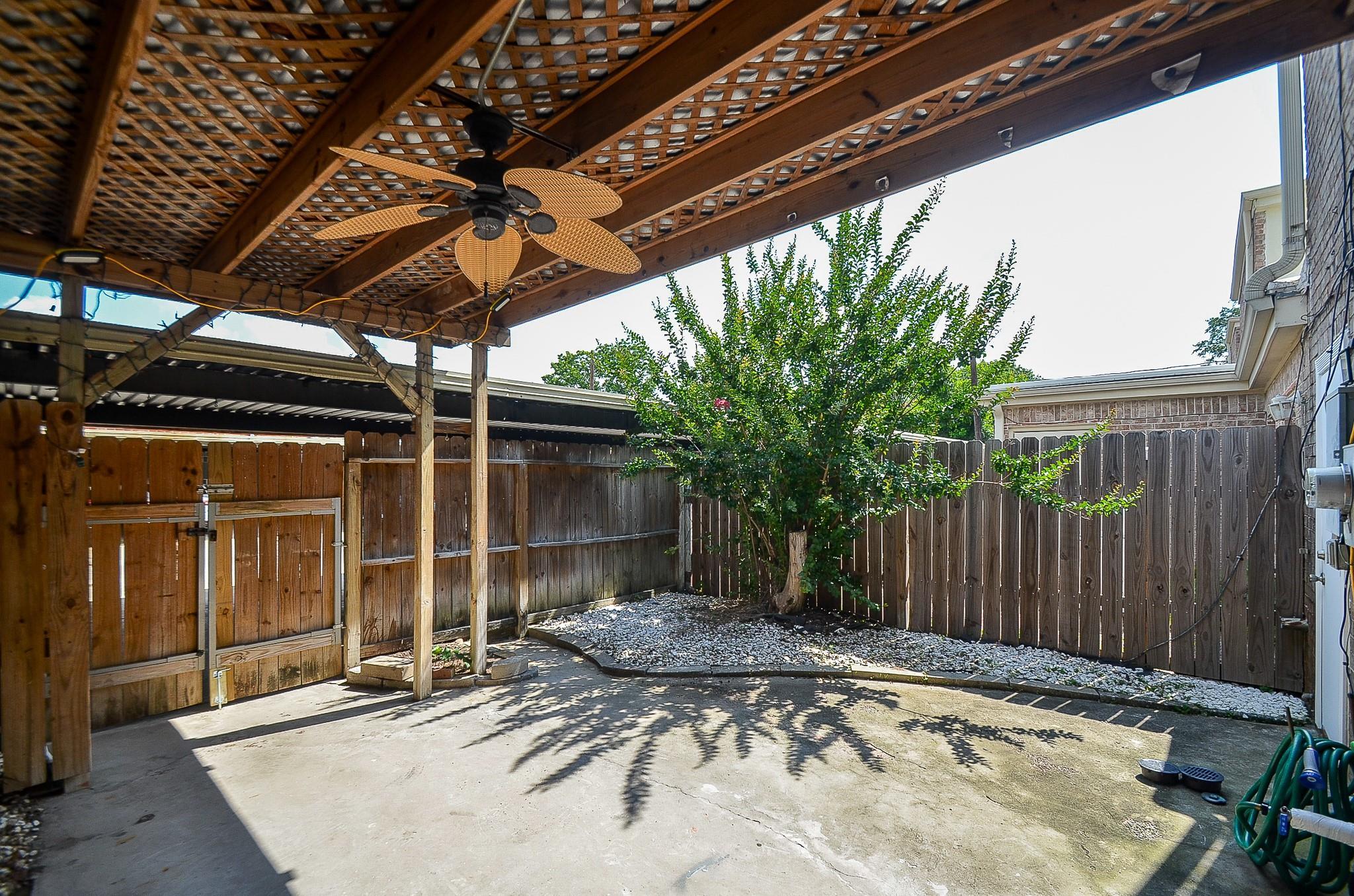1324 Ward RD