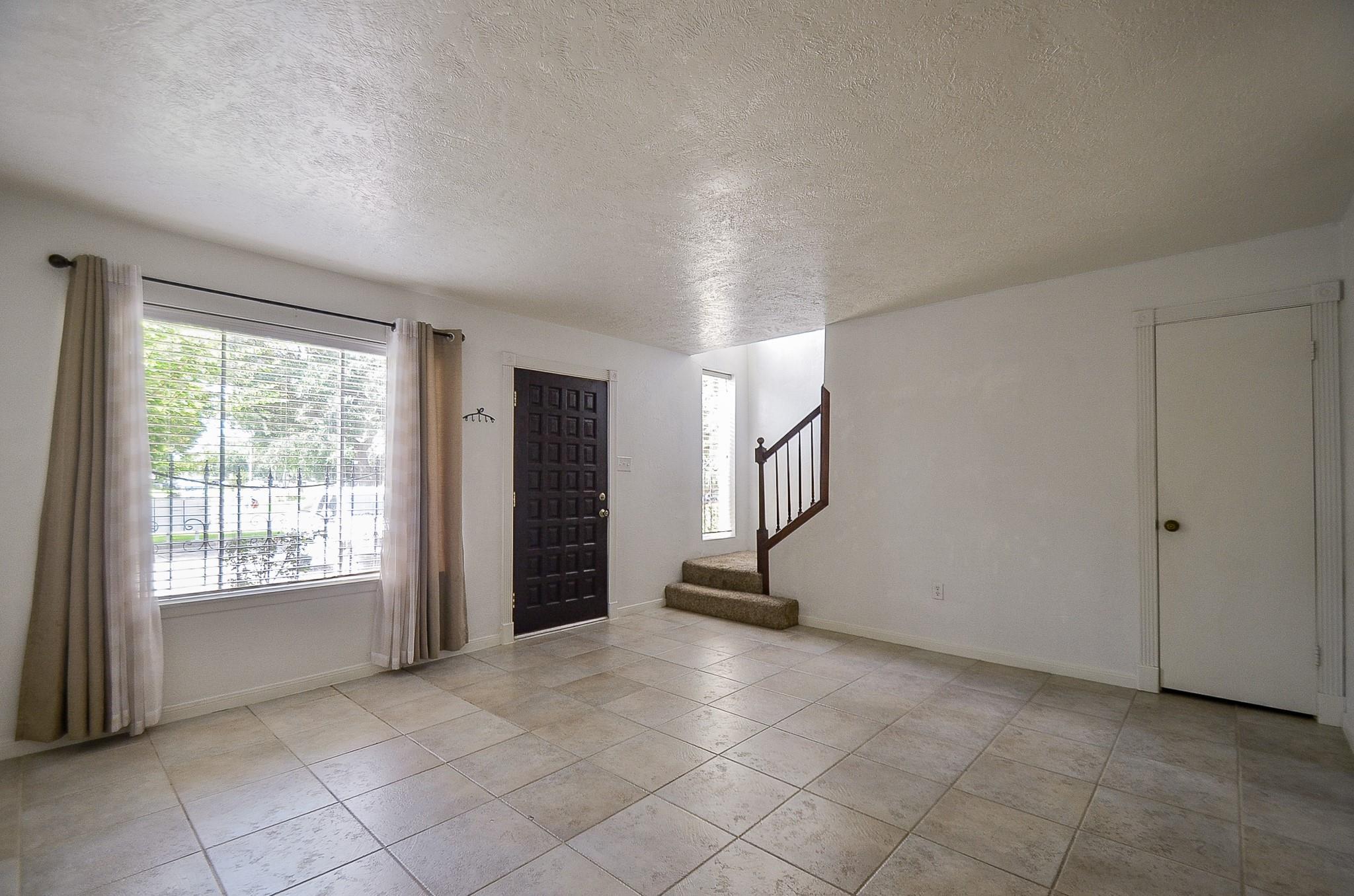 1324 Ward RD