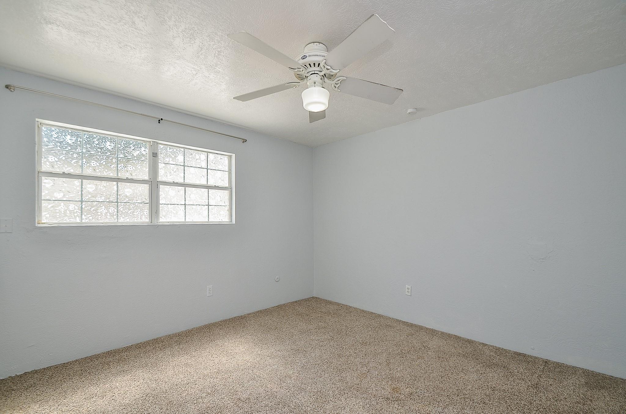 1324 Ward RD
