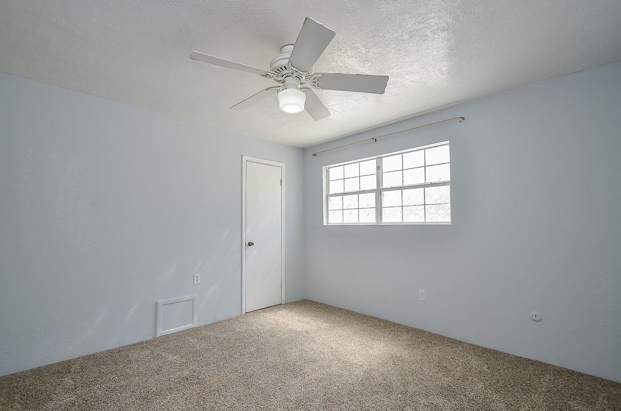 1324 Ward RD