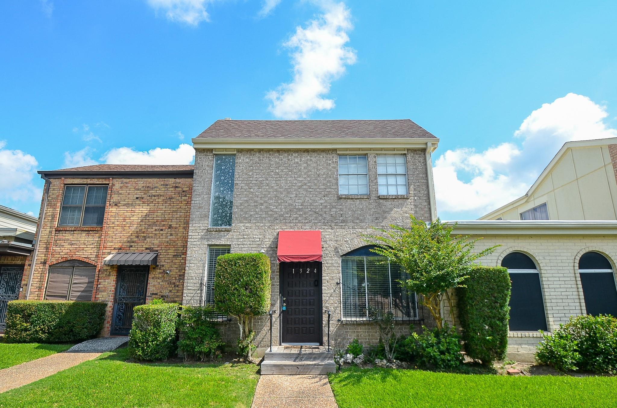 1324 Ward RD