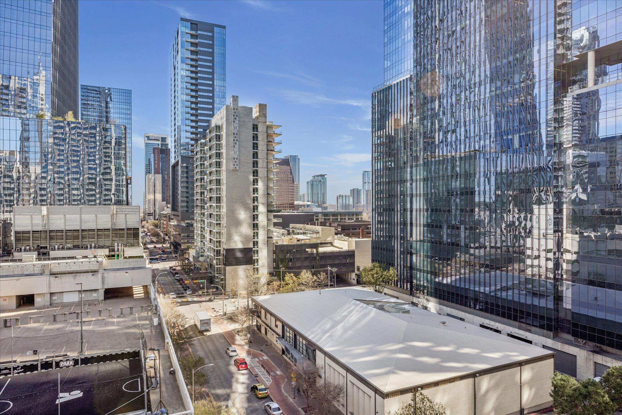360 Nueces ST # 1001