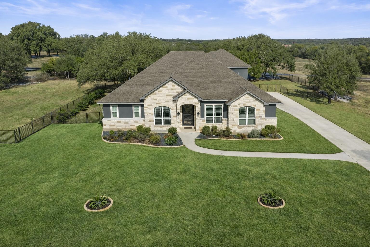 1006 Woodpark LN