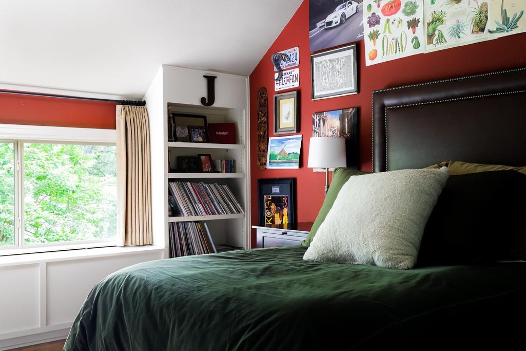1312 Elton LN