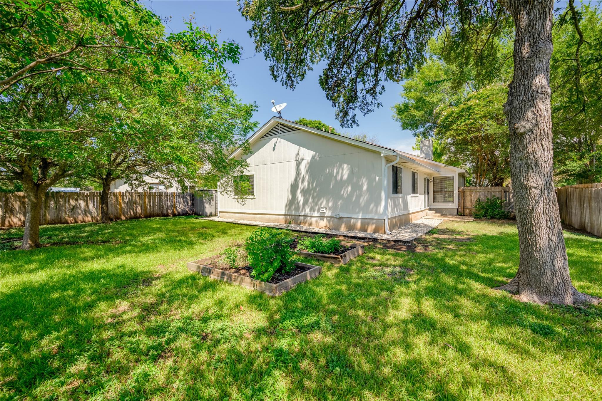 816 Russet Valley DR