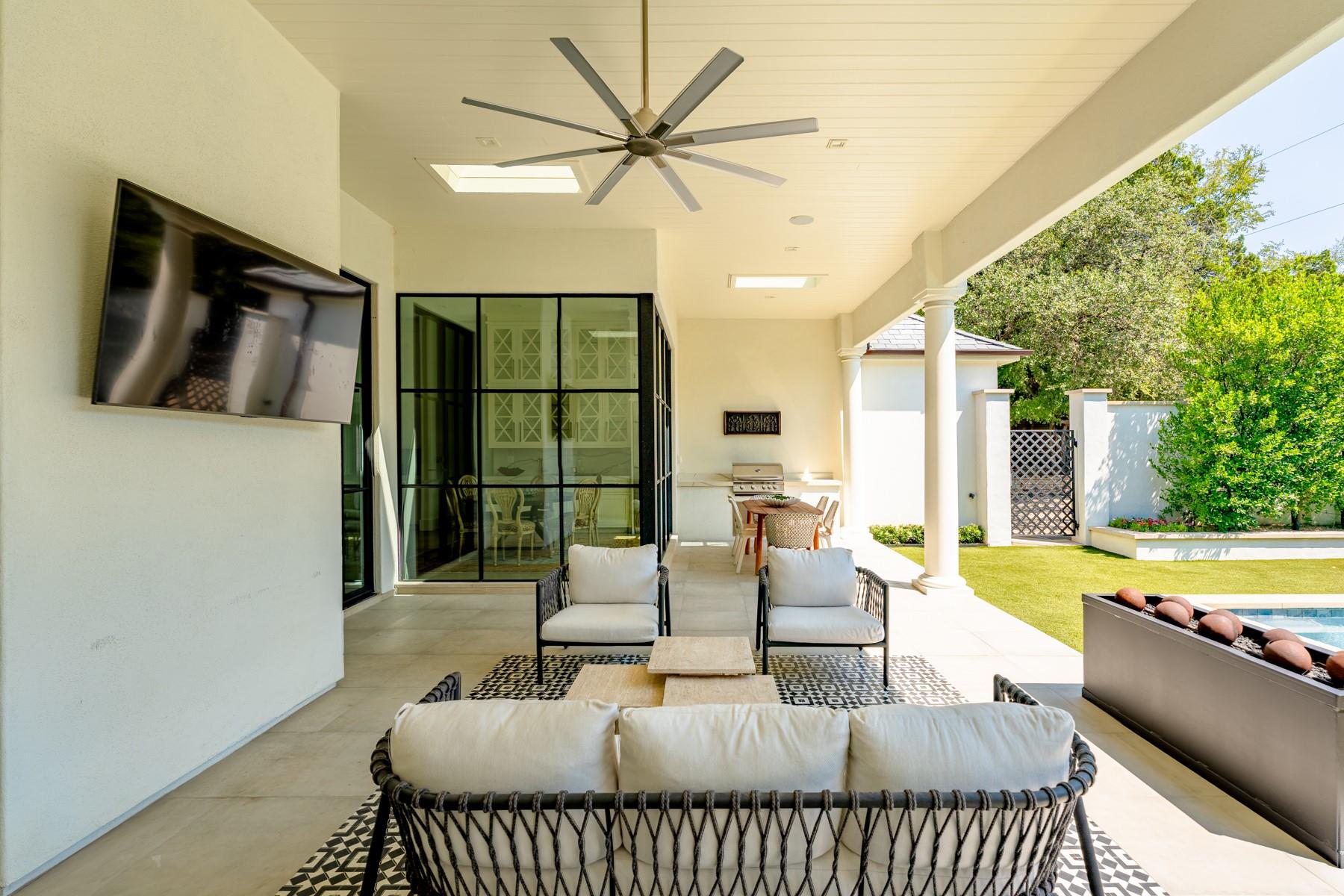 3407 Timberwood CIR