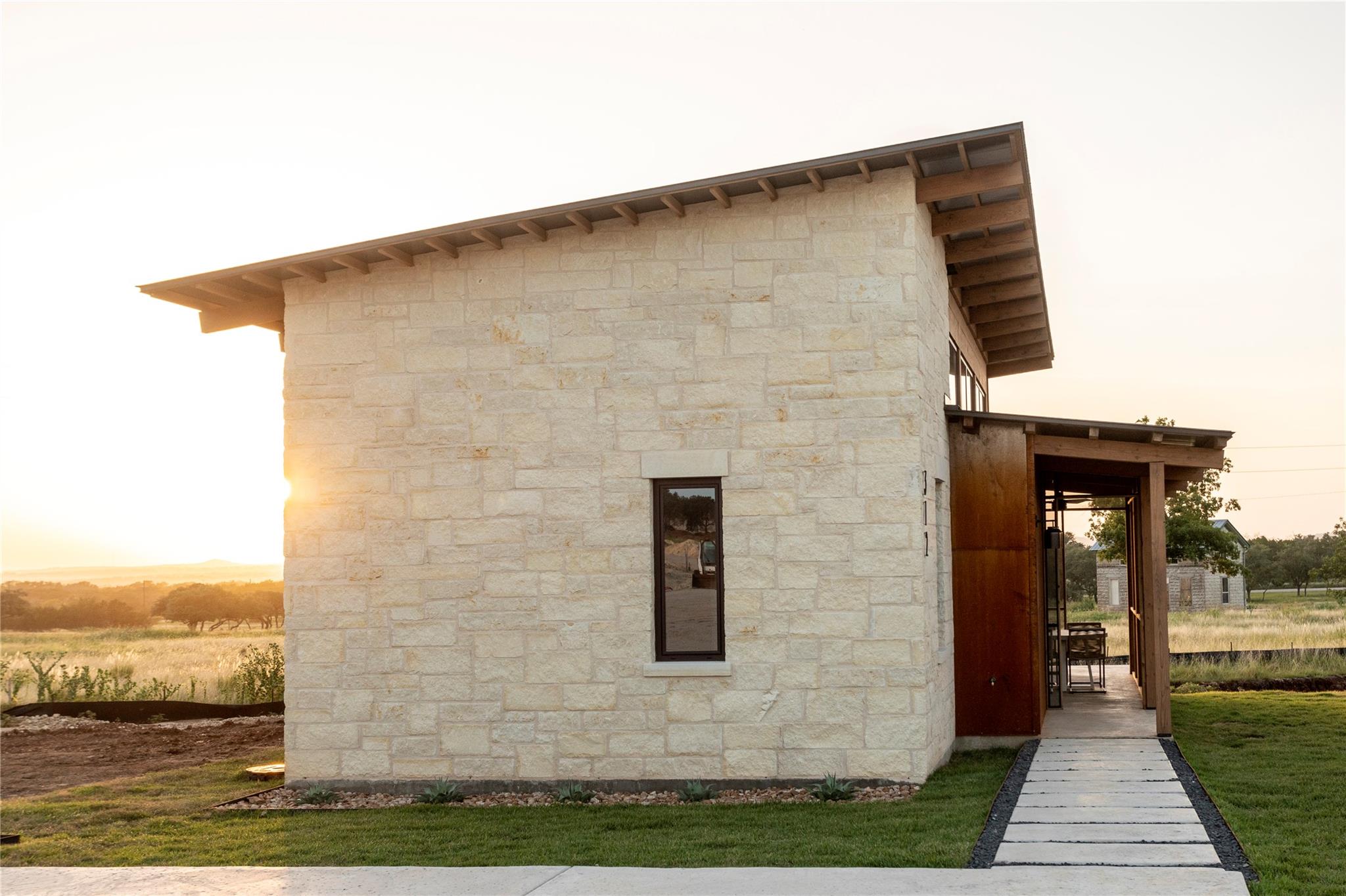 9361 W Us Highway 290 # 113