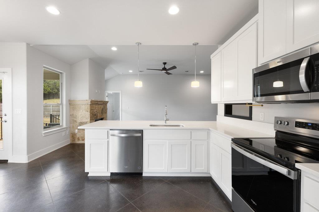 10006 George Hill DR, Dripping Springs
