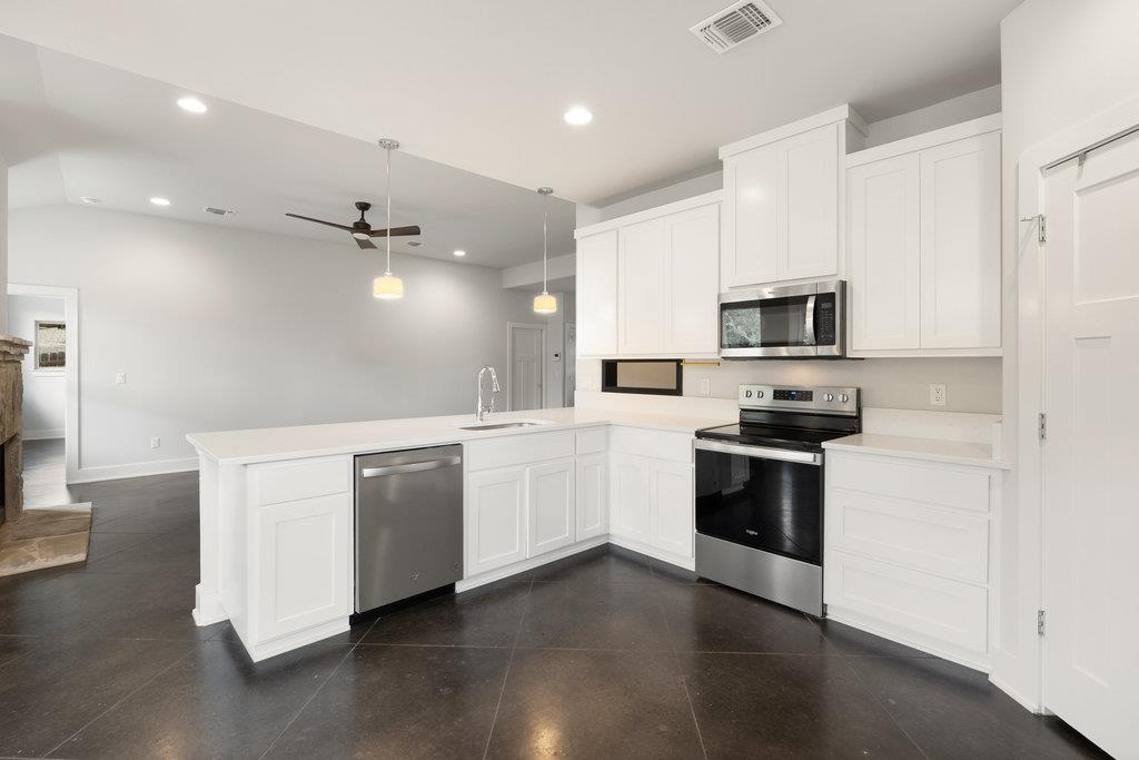 10006 George Hill DR, Dripping Springs