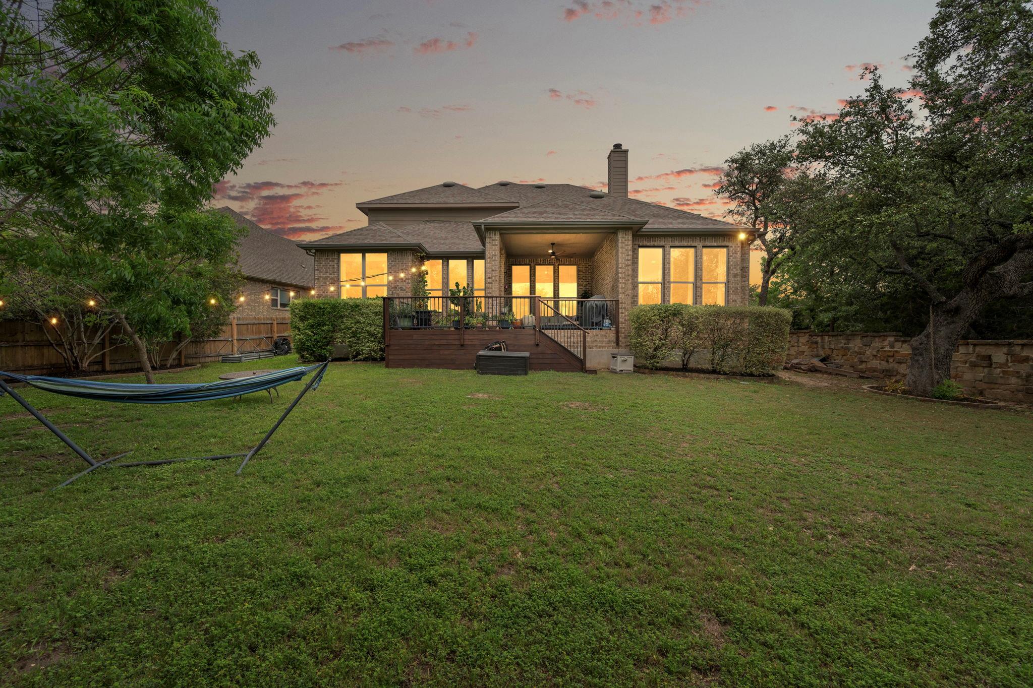 426 Sand Hills LN