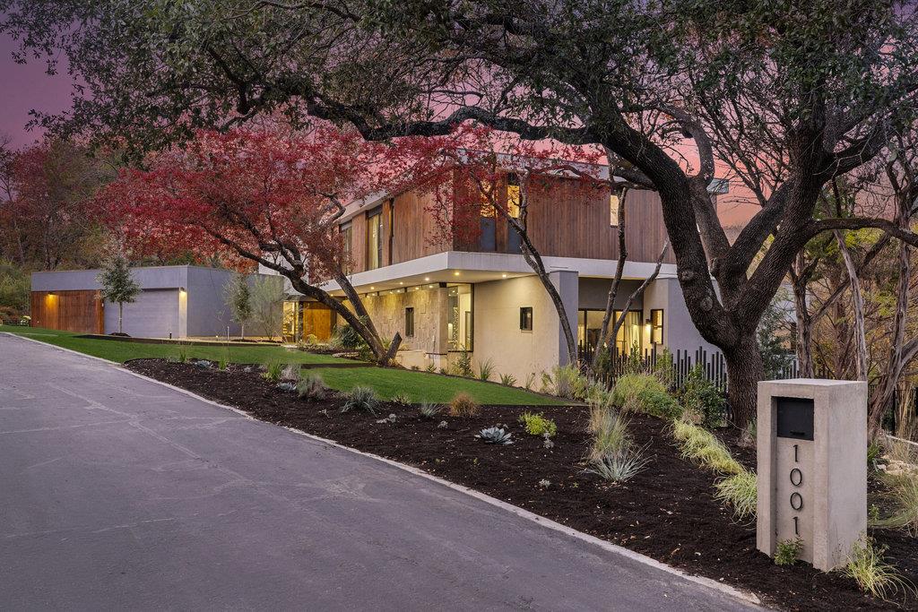 1001 Madrone RD