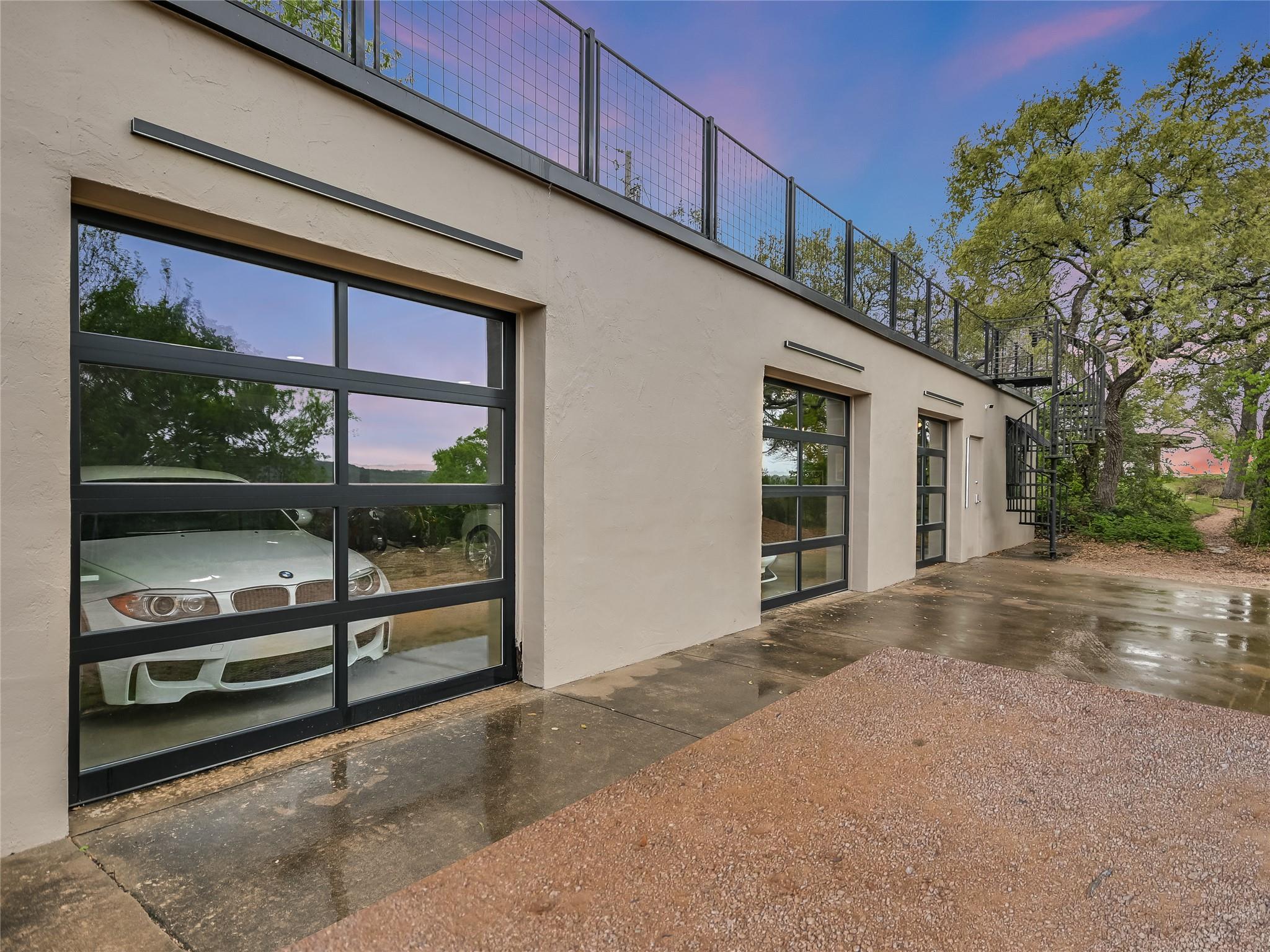 2200 CERCA VIEJO WAY