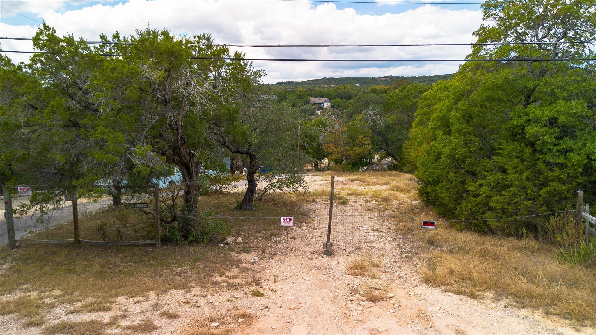 11104 Beach RD